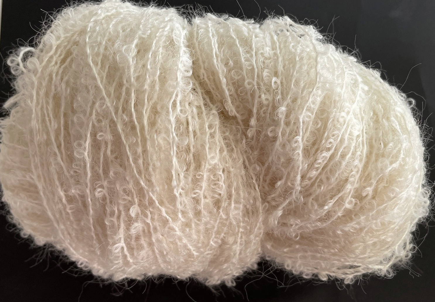 Mohair Bouclé Doll Hair Yarn in Copper - De Witte Engel – Fiddlehead  Artisan Supply